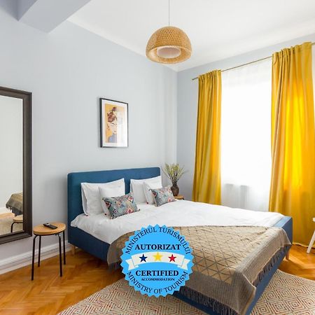 City Chic 3 Bedroom Apartment คลูจ-นาโปกา ภายนอก รูปภาพ